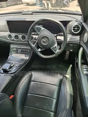 Mercedes-Benz E220 2016 Blue