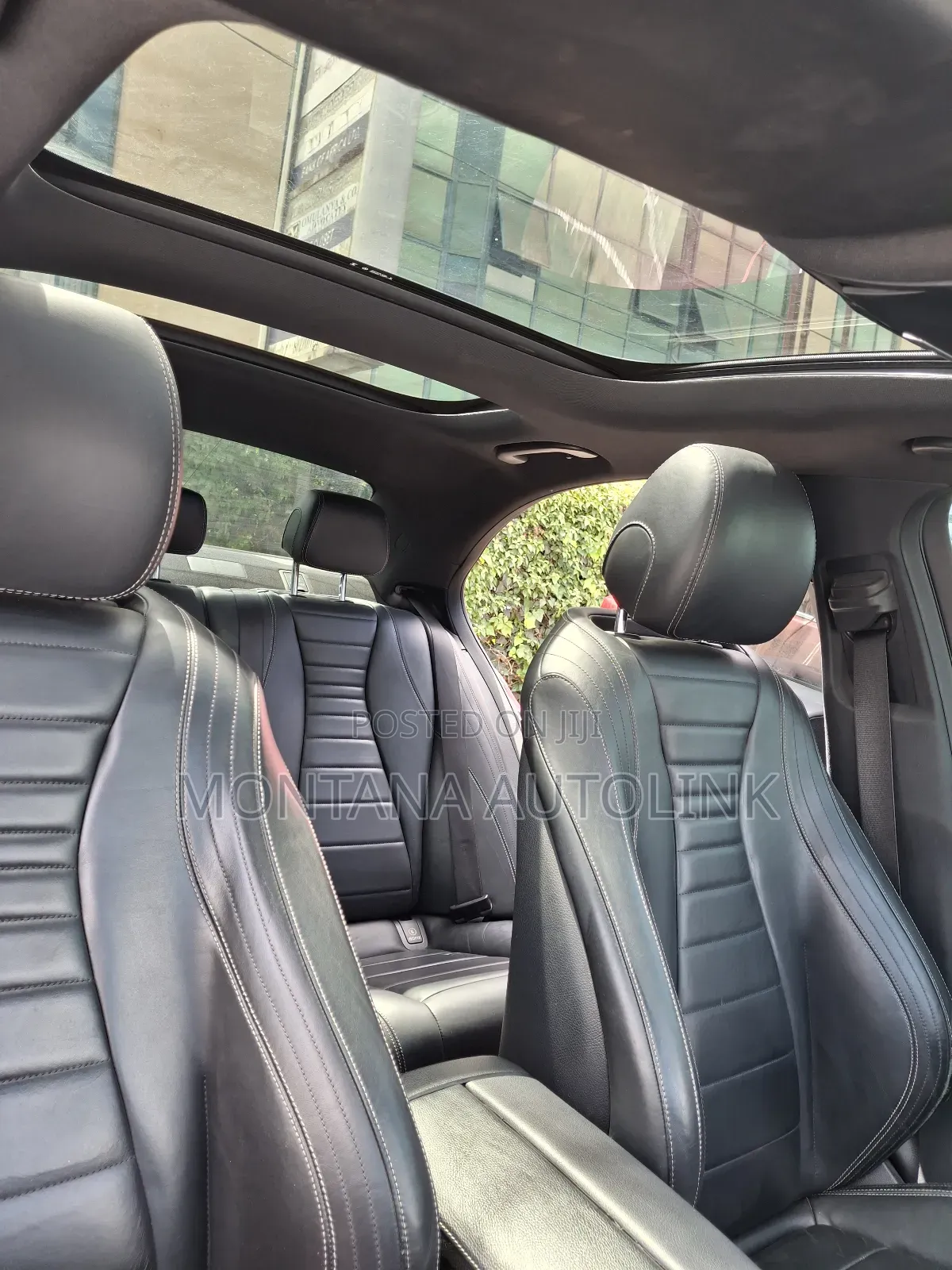 Mercedes-Benz E220 2016 Blue