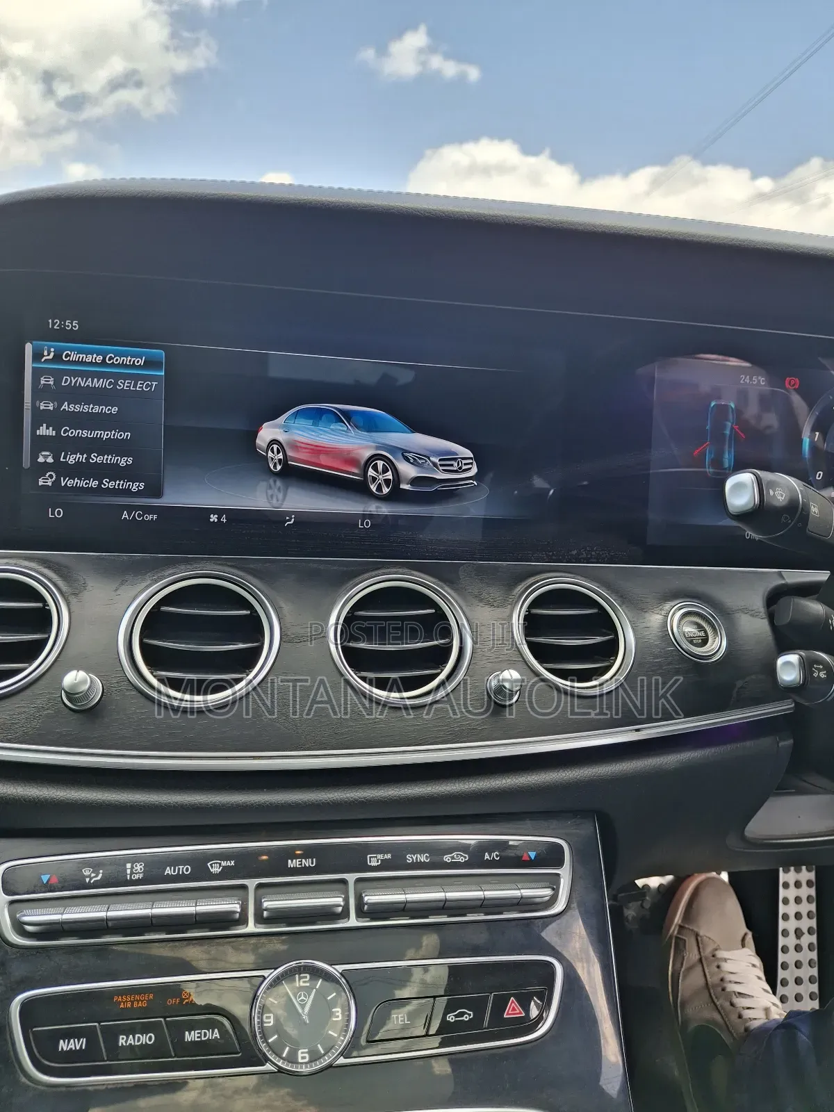 Mercedes-Benz E220 2016 Blue