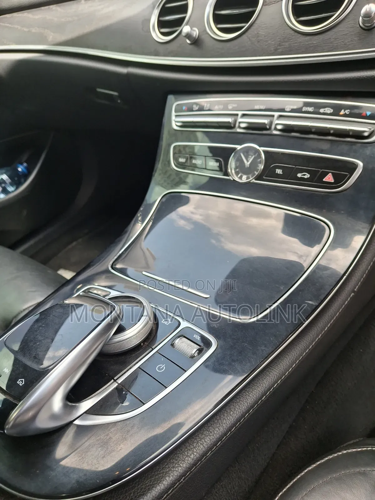 Mercedes-Benz E220 2016 Blue
