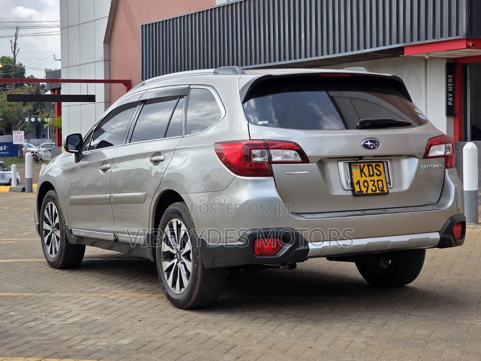 Subaru Outback 2017 Silver