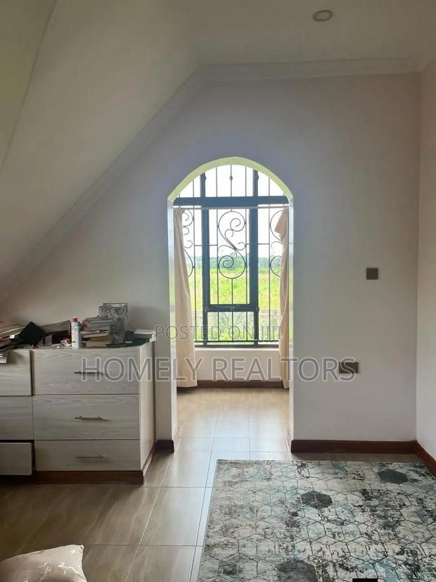 4bdrm Maisonette in Kerarapon Drive for sale - thumbnail 6