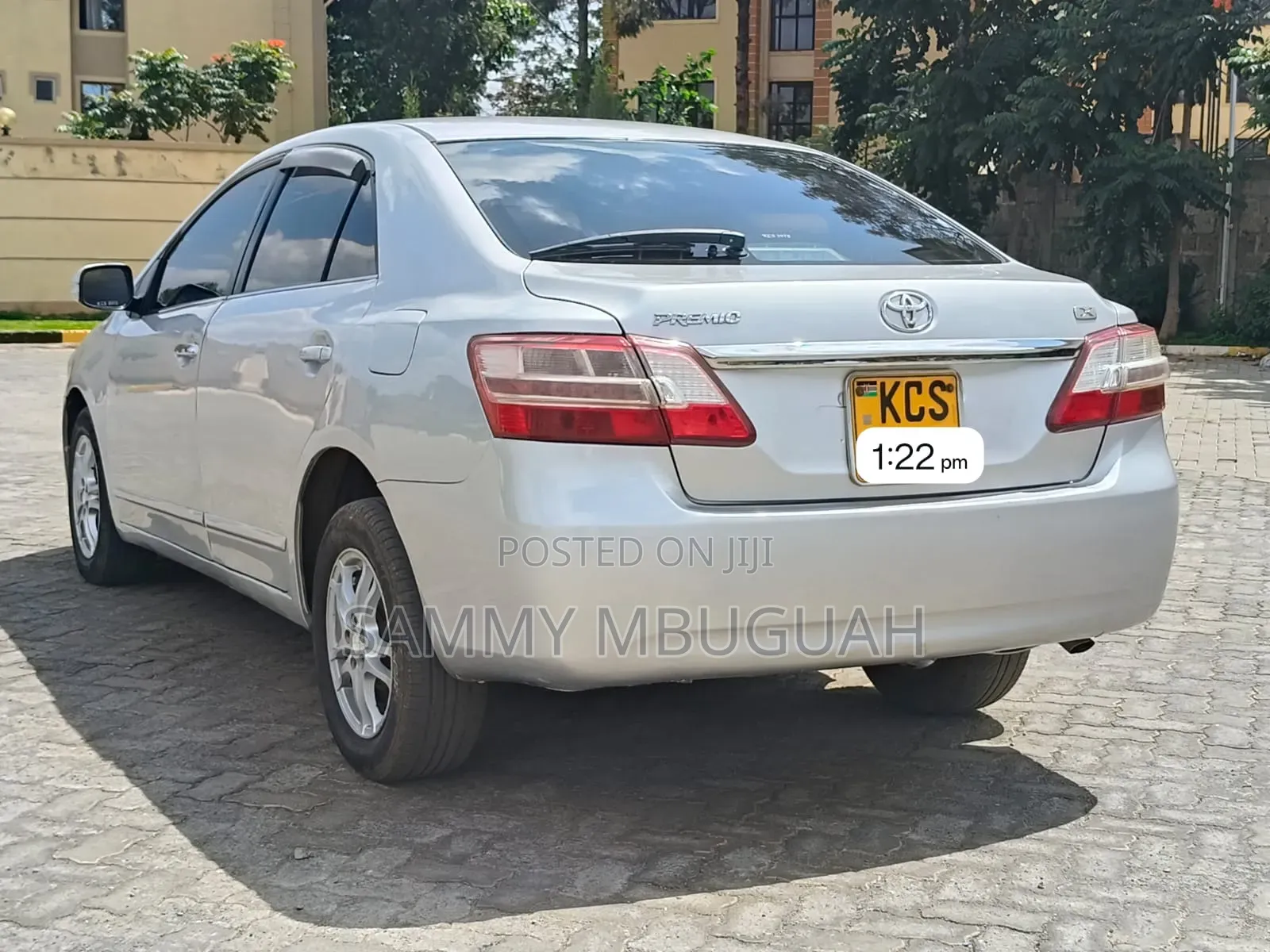 Toyota Premio 2011 Silver