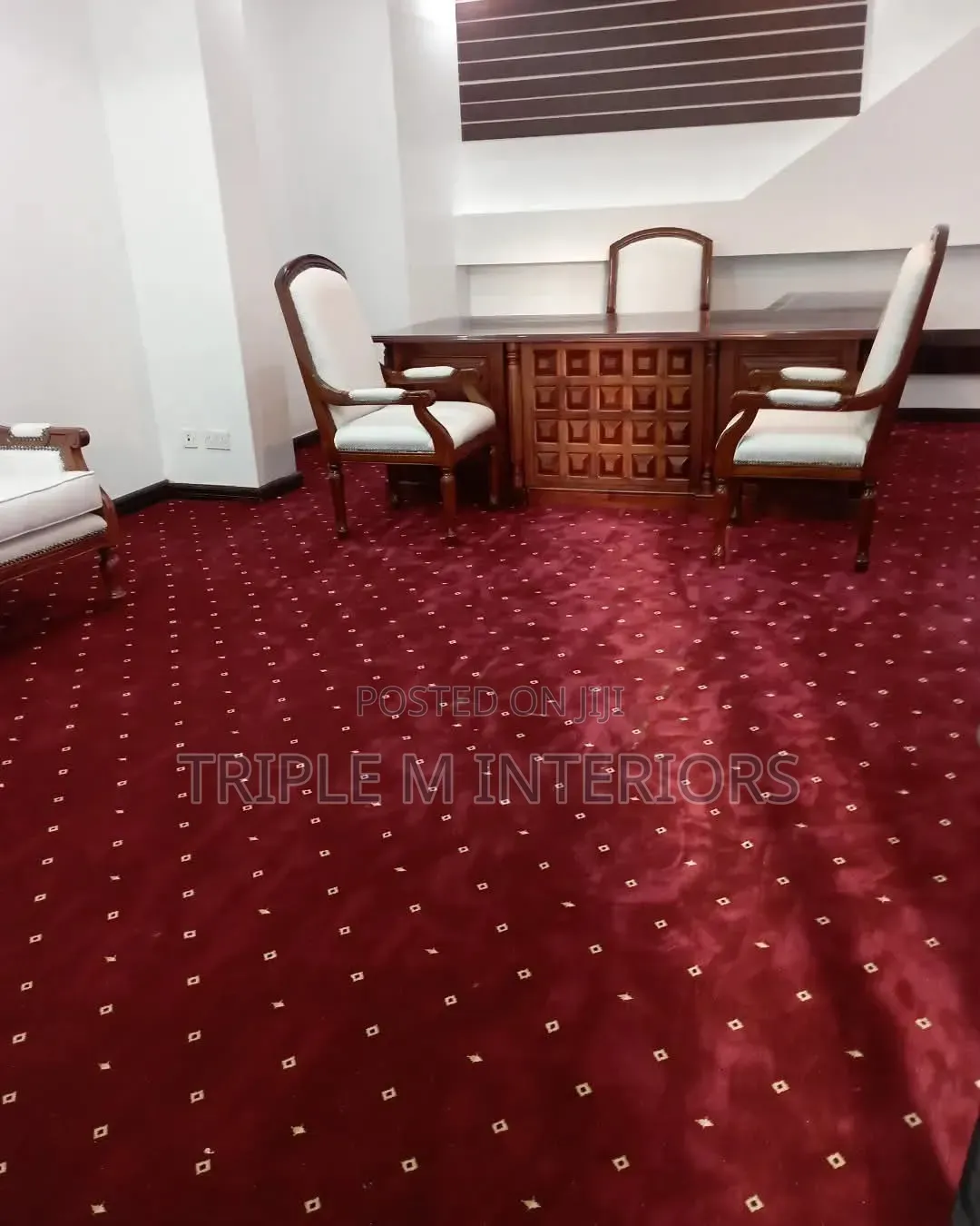 The Mark of a Leader:Professional Maroon Executive Interiors