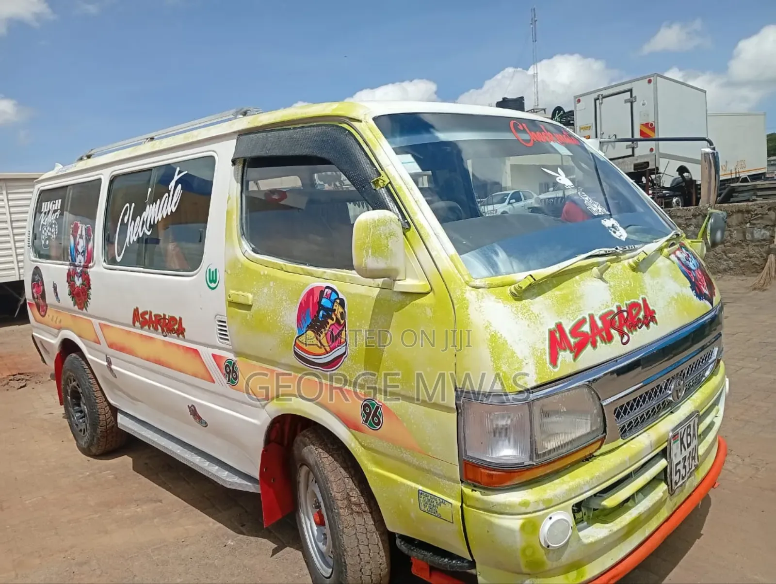 Toyota HiAce 2000 White