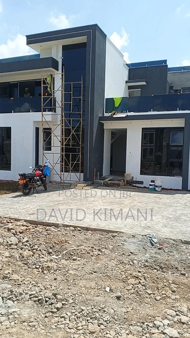 5bdrm Maisonette in Palm Court, Kimbo for sale