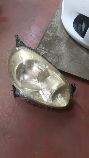 Nissan March 2010 X-Japan Headlight