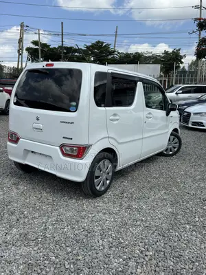 Suzuki Wagon R 2019 White