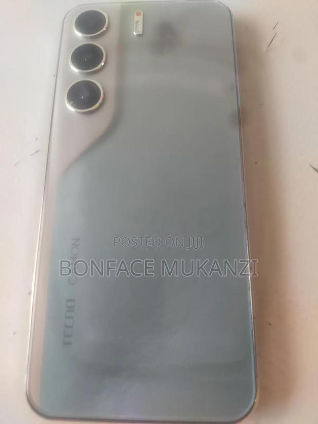 Tecno Camon 40 Pro 4G 256 GB Gray - thumbnail 2