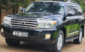 Toyota Land Cruiser Prado 2013