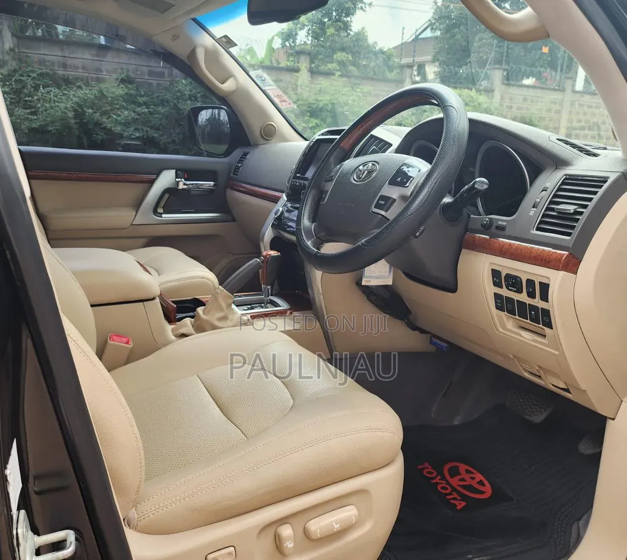 Toyota Land Cruiser Prado 2013