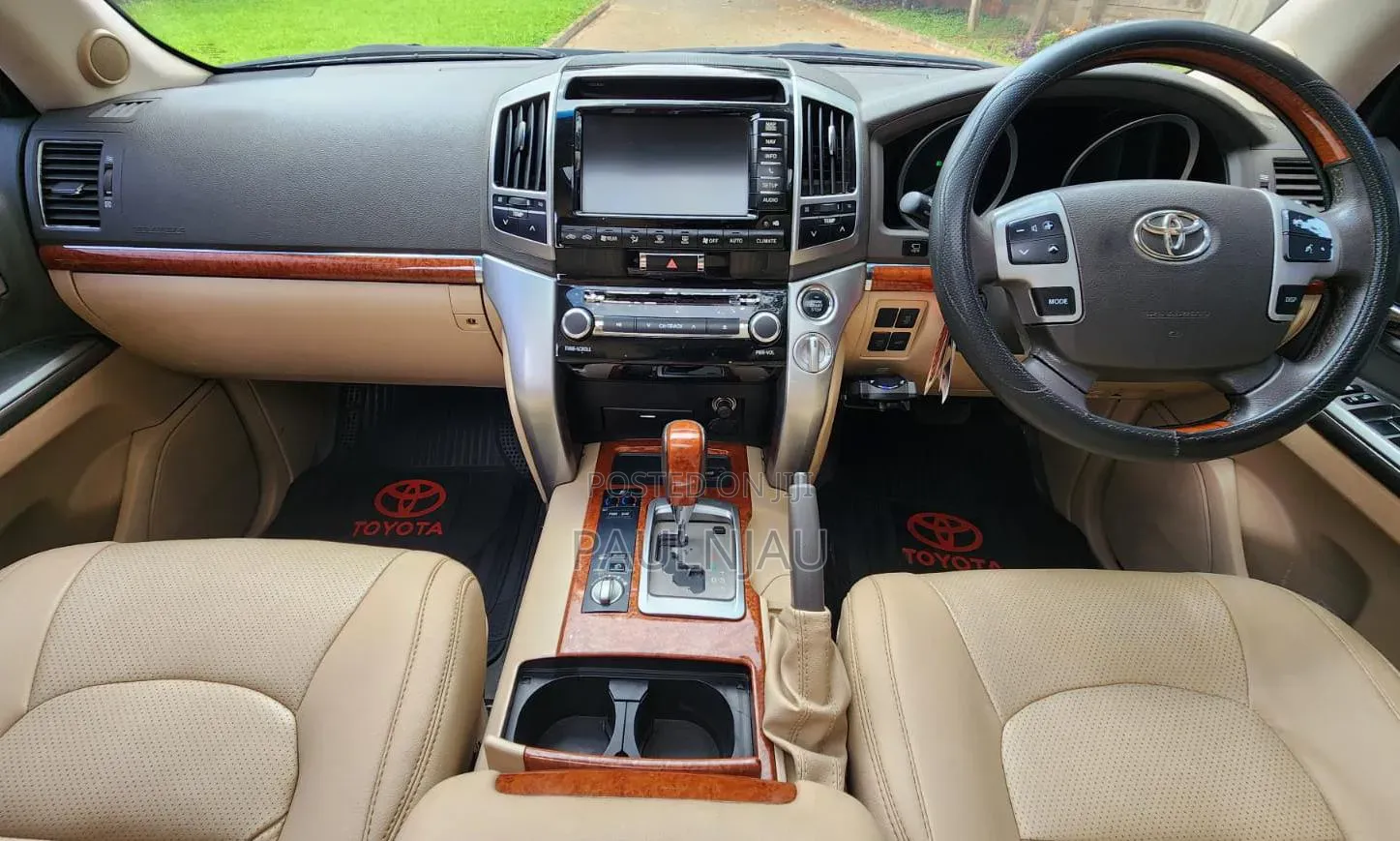 Toyota Land Cruiser Prado 2013
