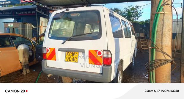 Mazda Bongo 2012 White - thumbnail 7