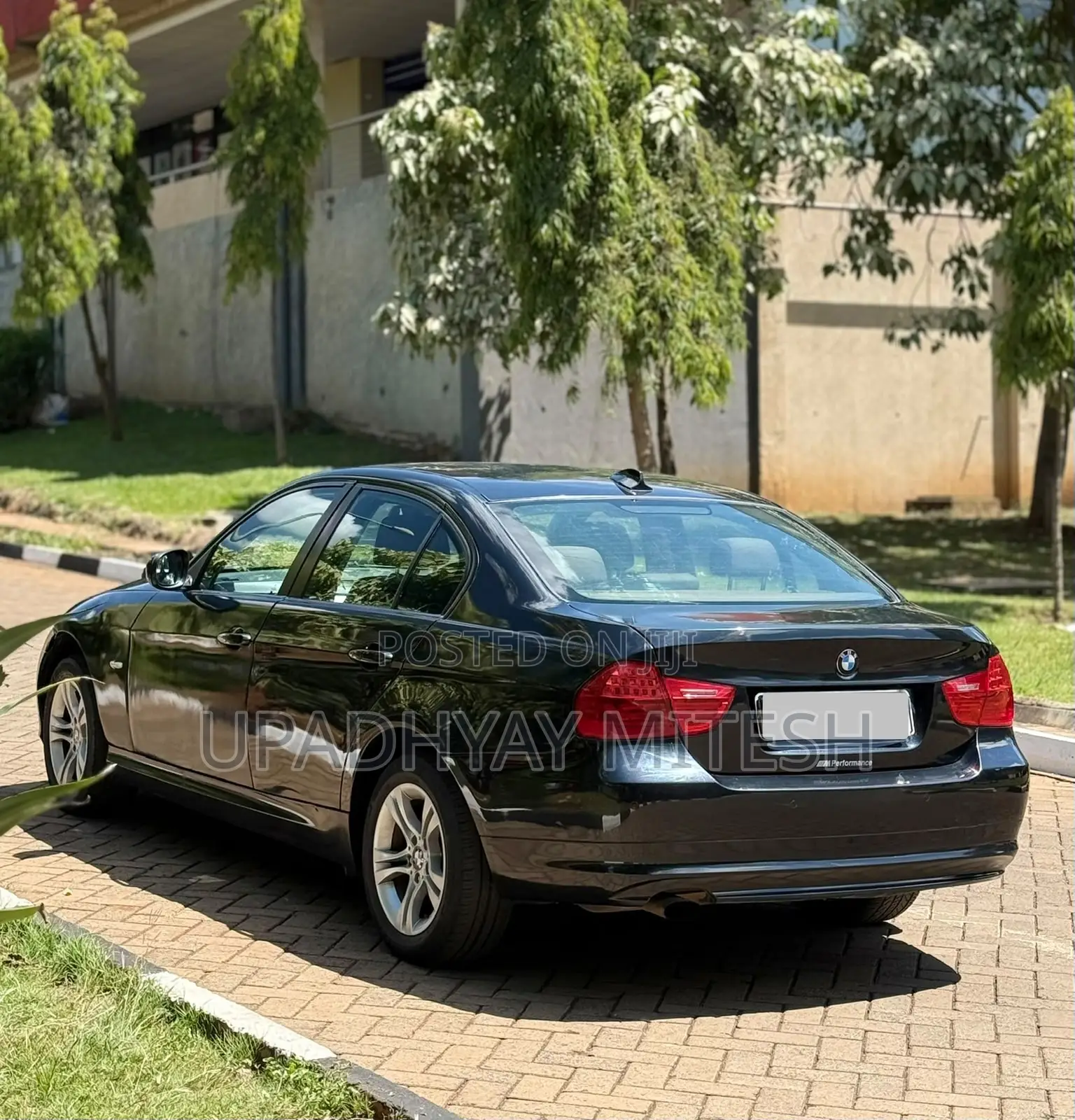 BMW 318i 2009 Black