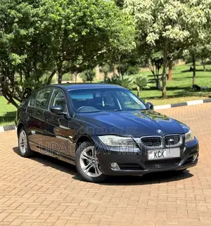 BMW 318i 2009 Black