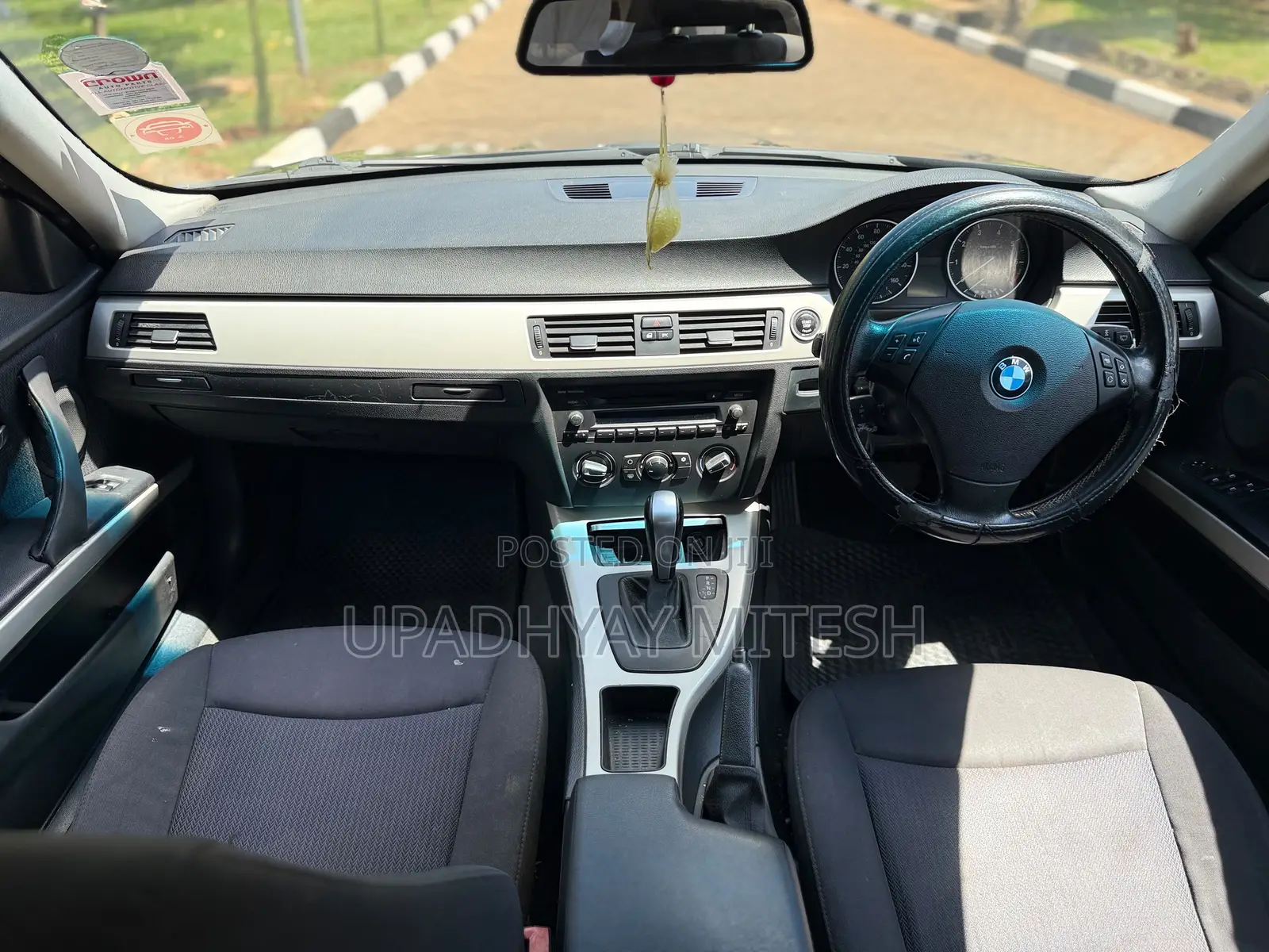 BMW 318i 2009 Black