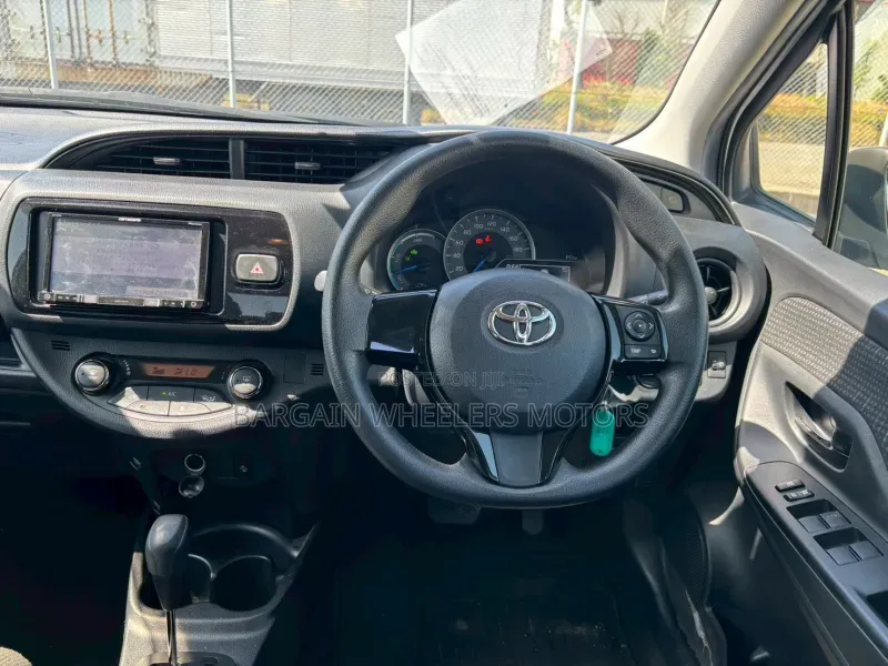 Toyota Vitz 2019 White