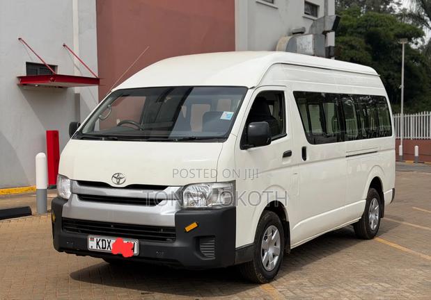 Toyota Grand HiAce 2019 White