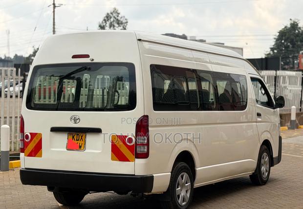 Toyota Grand HiAce 2019 White - thumbnail 7