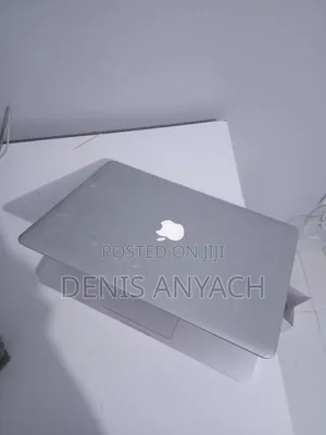 Laptop Apple MacBook 2012 8GB Intel Core i5 SSD 256GB