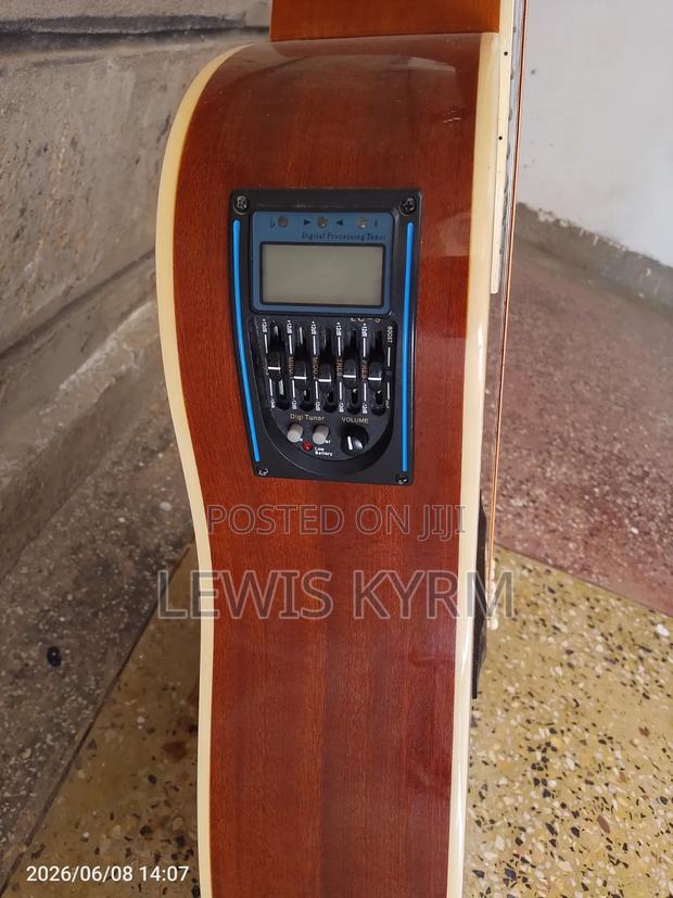 Size 41 Original Gibson Guitar - thumbnail 5