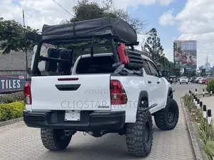 Toyota Hilux Revo Double Cab Deisel 2.4 AWD 2020 White