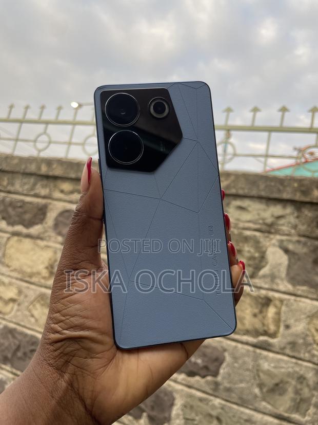 Tecno Camon 20 Pro 5G 256 GB Blue - thumbnail 4
