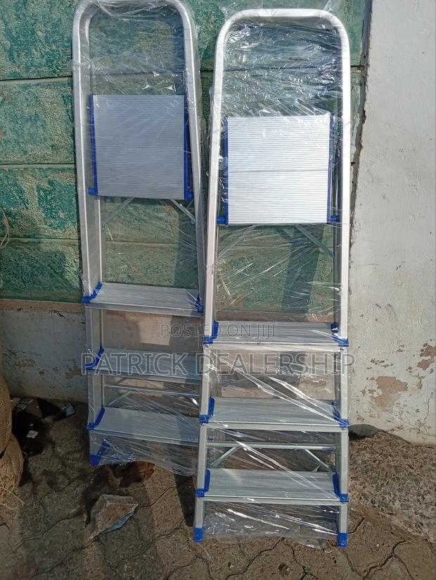 Affordable Ladder - thumbnail 2