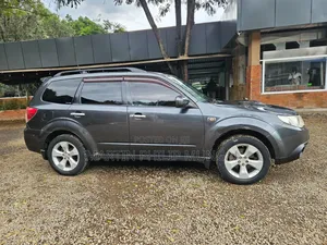 Subaru Forester 2010 Gray
