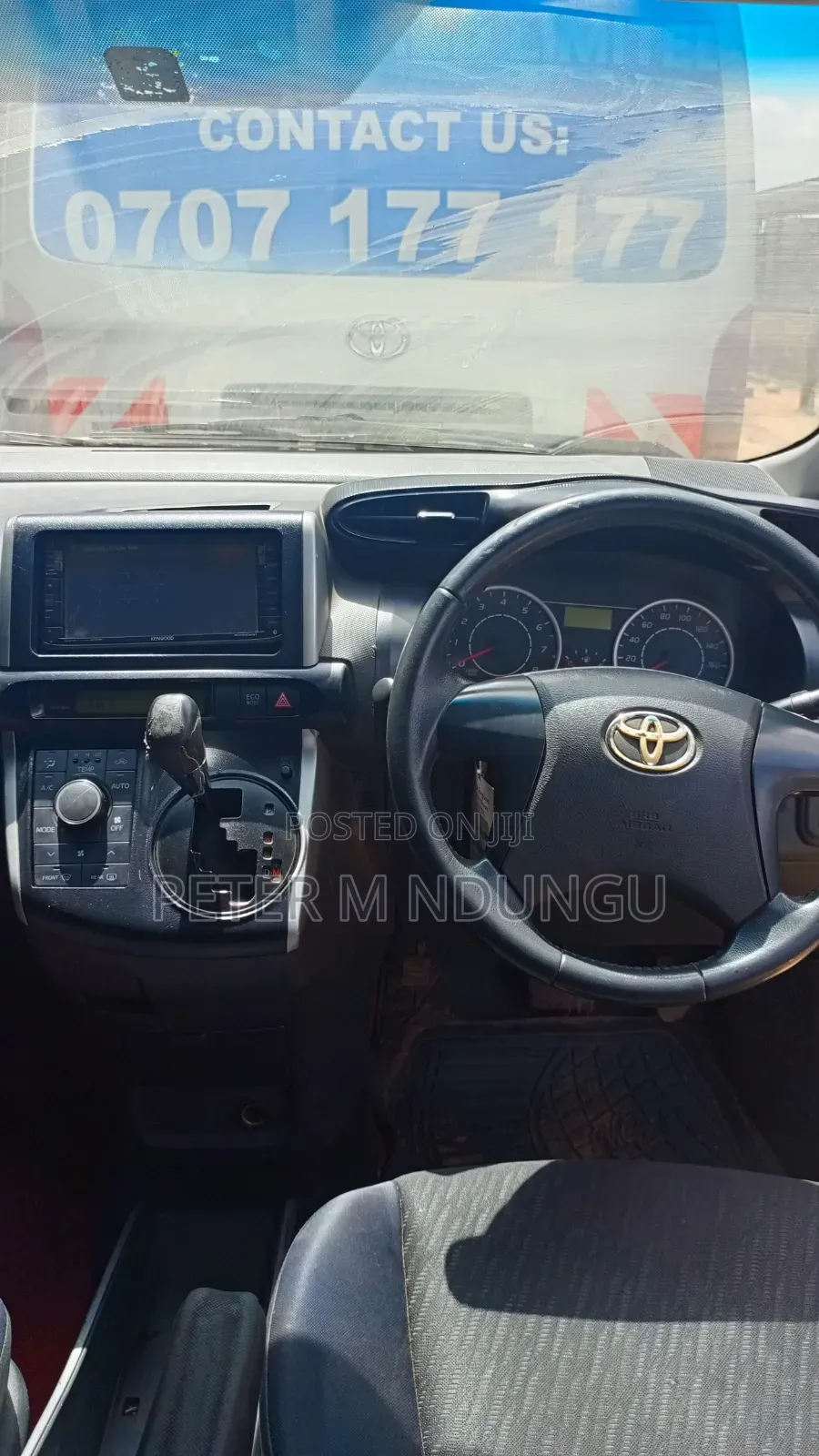 Toyota Wish 2012 Silver