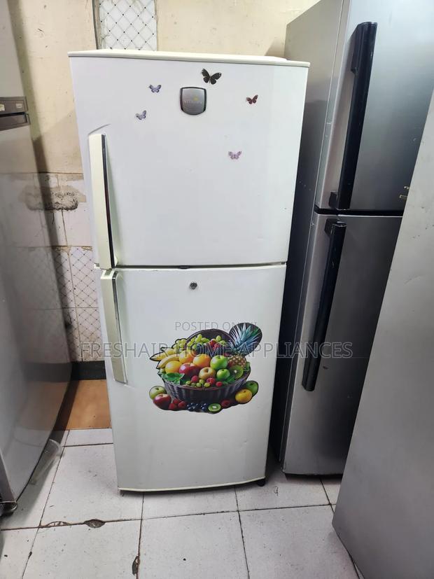 Exuk White 230litres Fridge