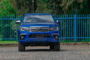 Toyota Hilux 2018 Blue