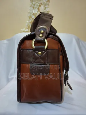 Vintage Leather Padded Camera Messenger Bag