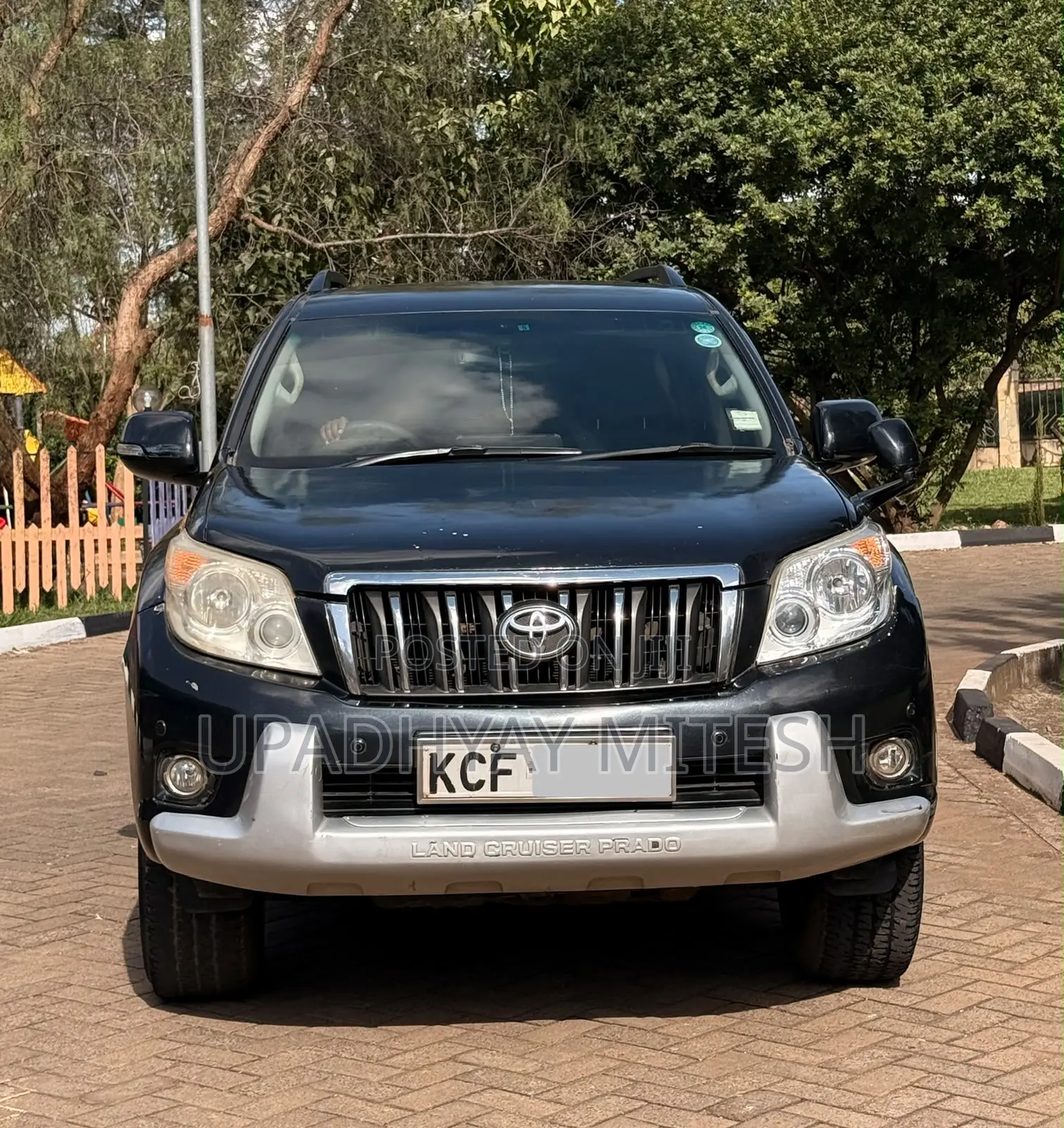 Toyota Land Cruiser Prado 2010 Black
