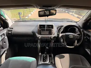 Toyota Land Cruiser Prado 2010 Black