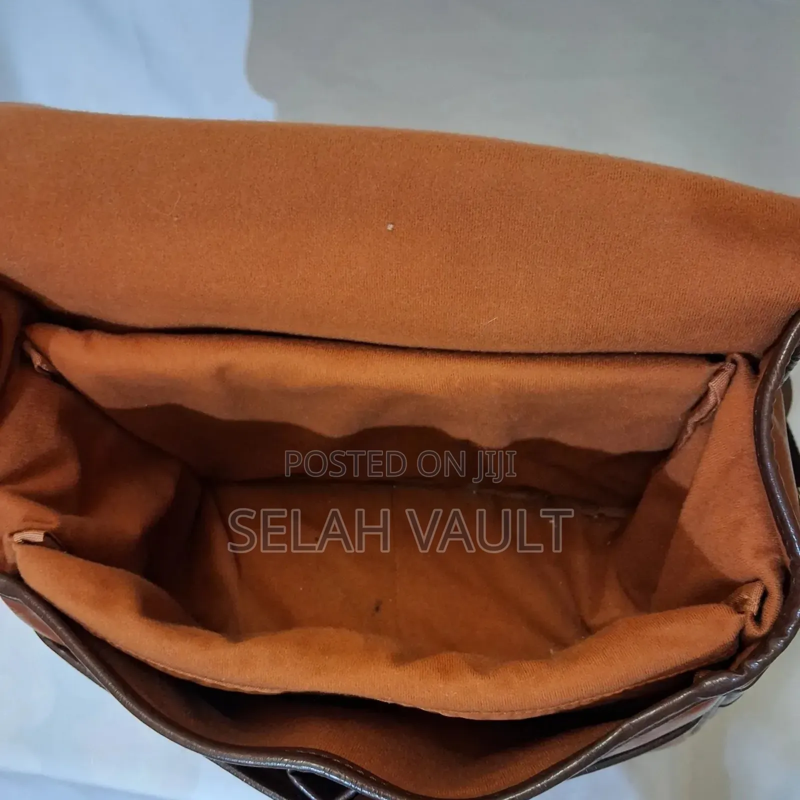 Vintage Leather Padded Camera Messenger Bag