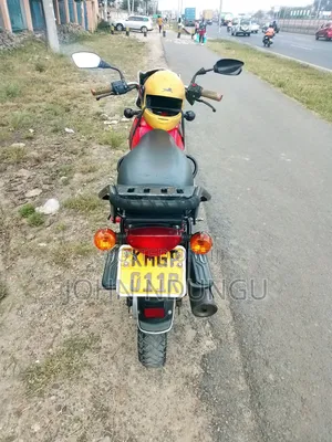 Bajaj Avenger 150 Street 2024 Red