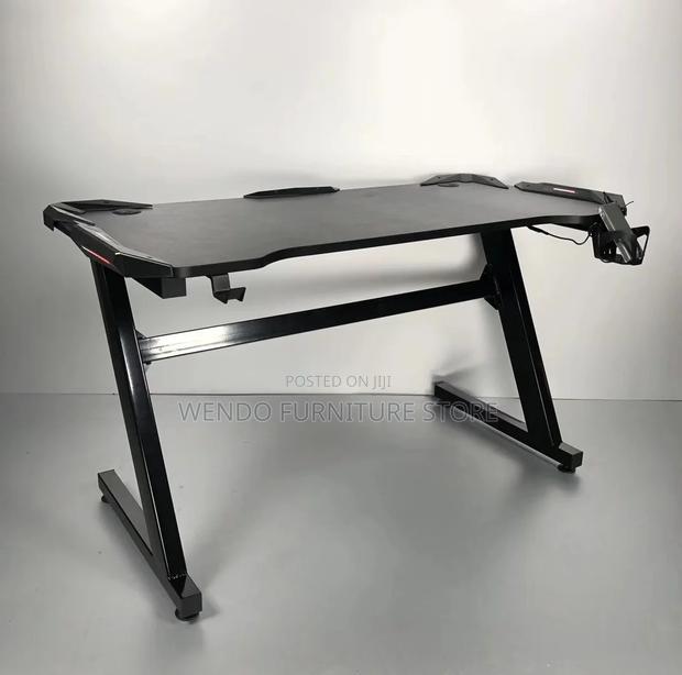 Office Table; High End Studio Gaming Desk With Holders