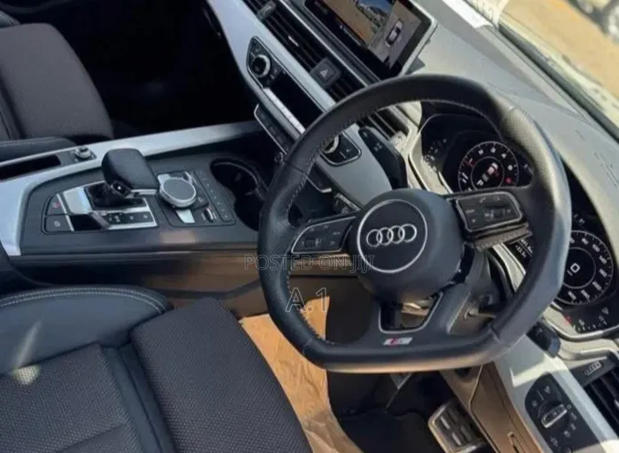 Audi A4 2019 Black