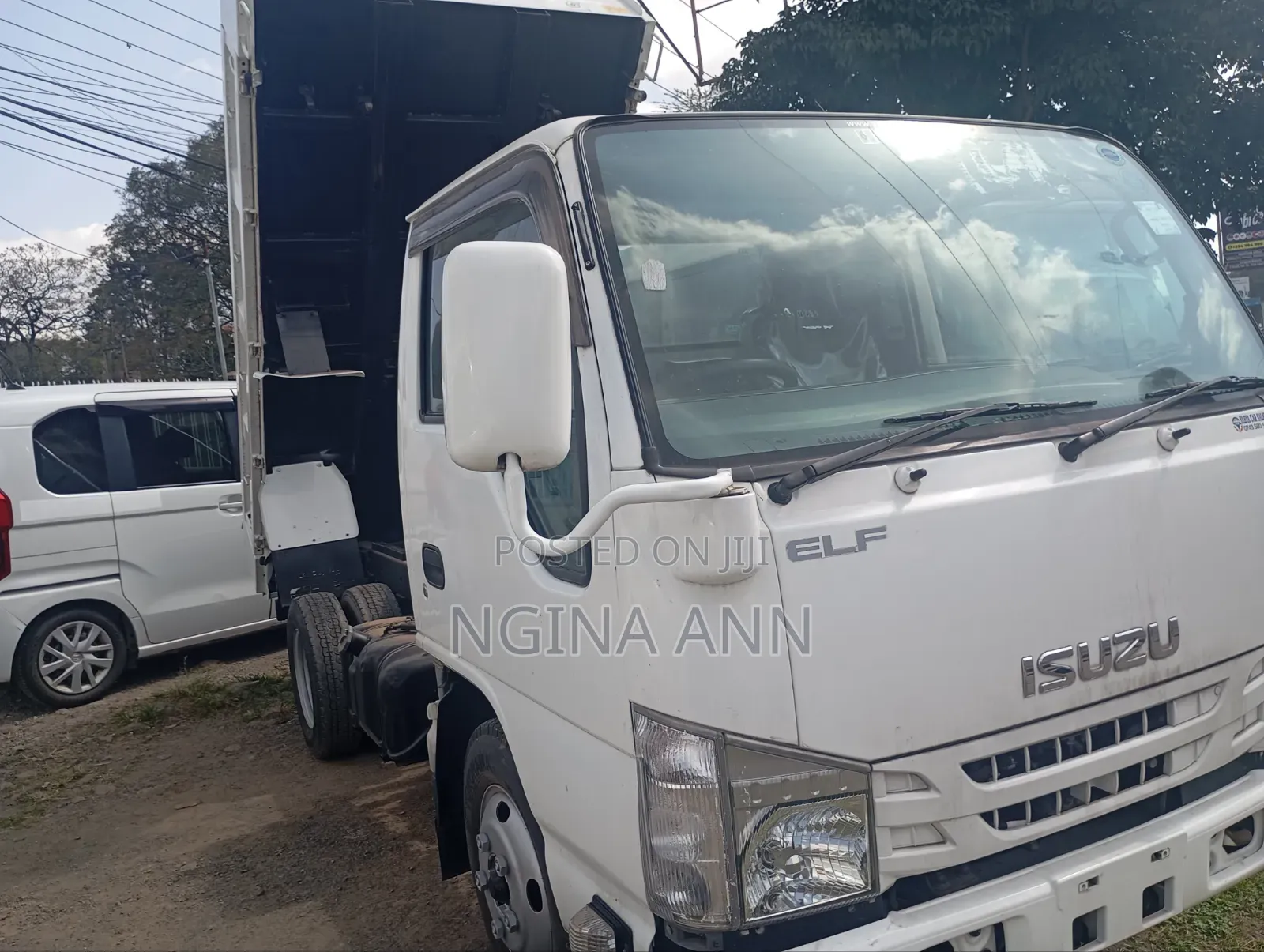 Isuzu Elf Tipper 2016 White