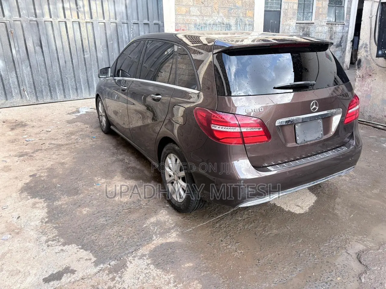 Mercedes-Benz B-Class 2017 Brown