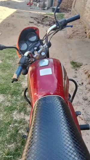 Bajaj Boxer 2014 Red