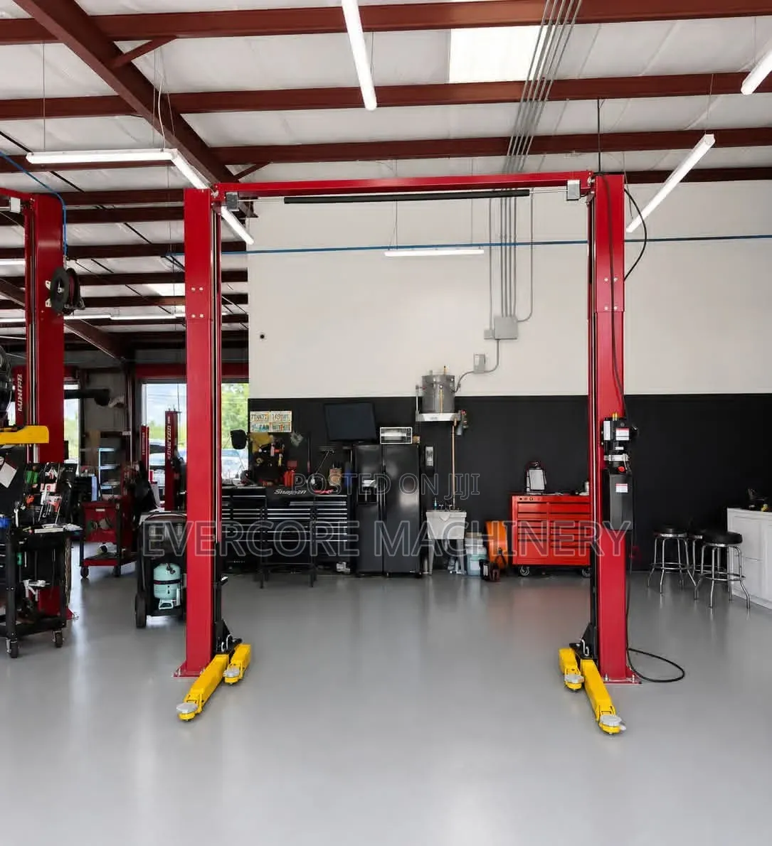 Commercial 4tonne Two Post Car Hoist/Lift Machine.