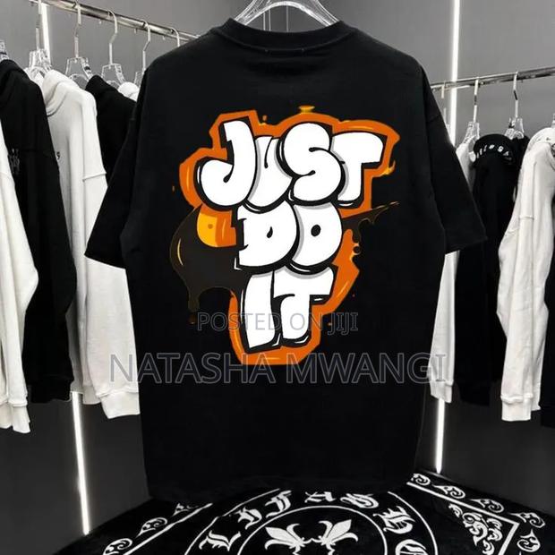 Custom T-Shirts Signature