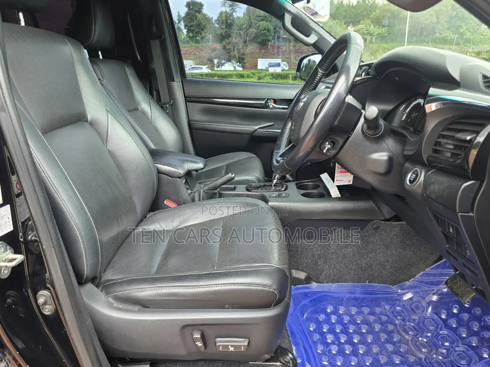 Toyota Hilux 2019 Black