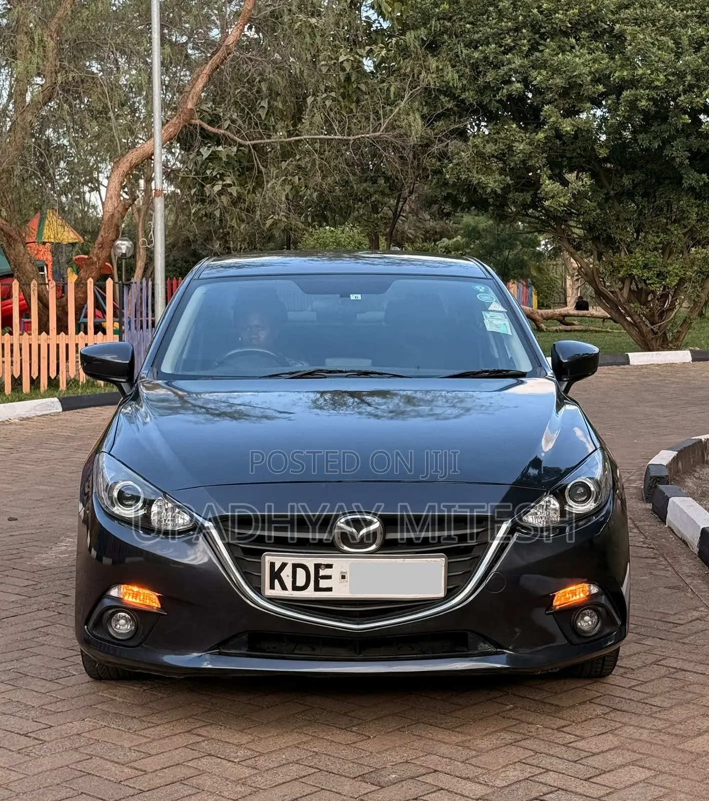 Mazda Axela SV Premium 2014 Blue