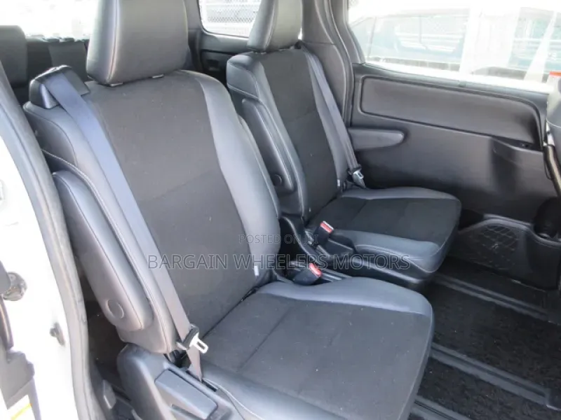 Toyota Noah 2020 White