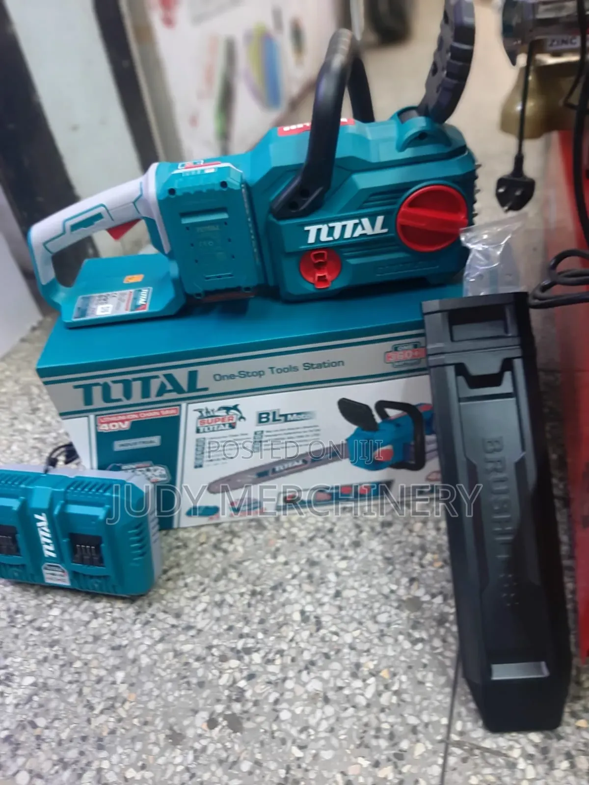 Total Cordless Chainsaw 16inch