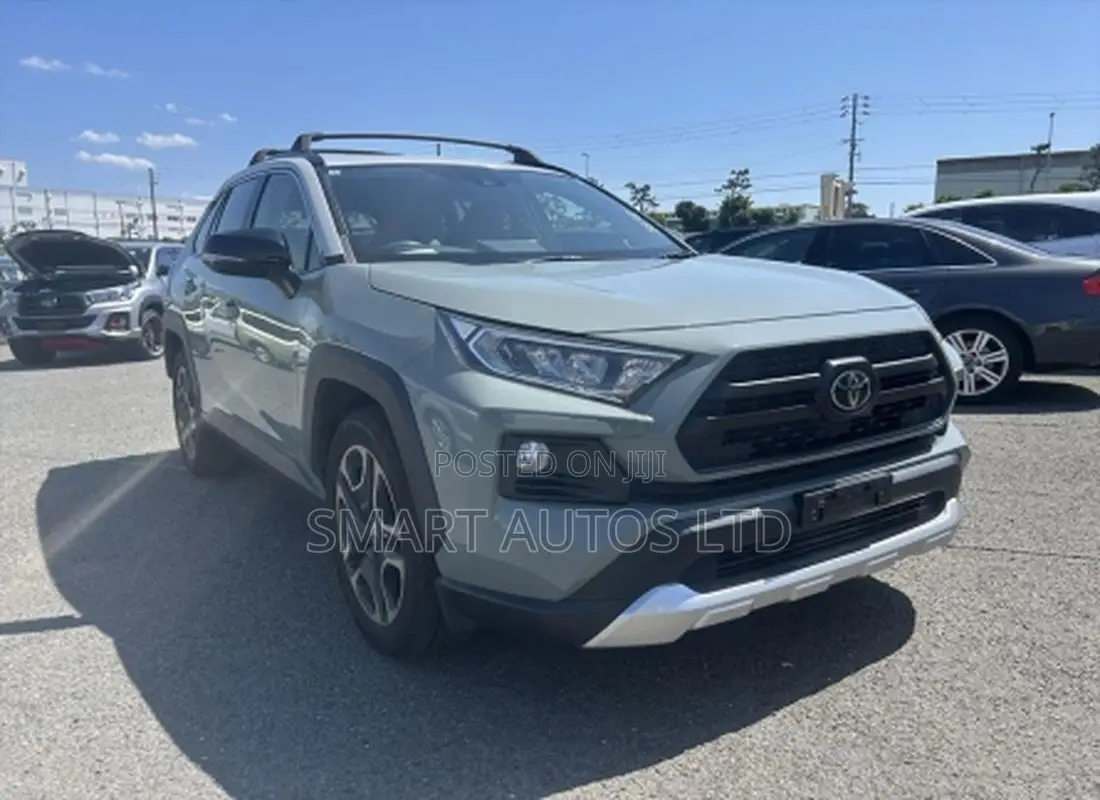 Toyota RAV4 2020 Green