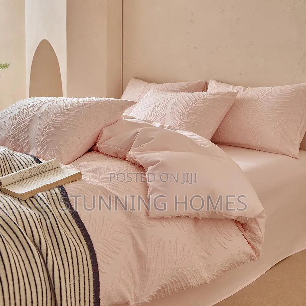 Premium Quality Luxurious Duvet Cover With Bedsheets Cases Set